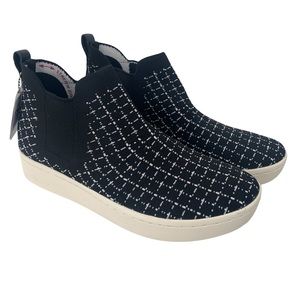 NEW Skechers Arch Fit Cup Sneakers Air Cooled 7.5 Machine Washable